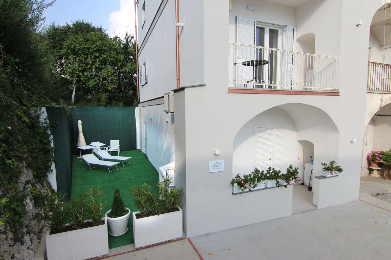 Four White Apartments Agerola Exterior foto