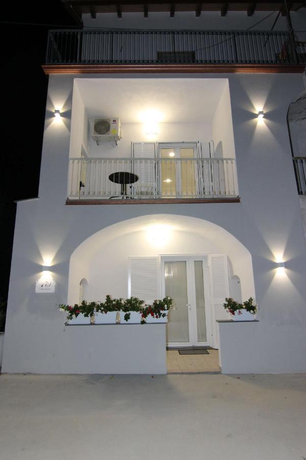 Four White Apartments Agerola Exterior foto
