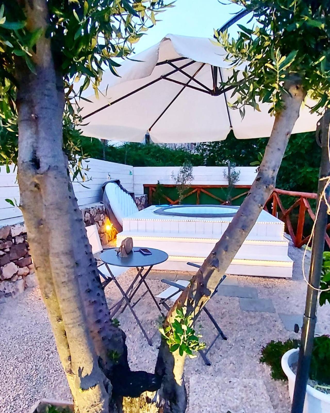 Four White Apartments Agerola Exterior foto